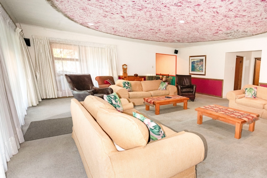 4 Bedroom Property for Sale in Theescombe Eastern Cape